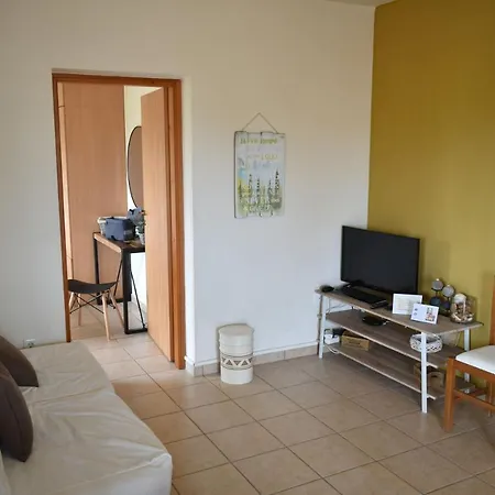 Mini Art Apartments Gerani  Exterior photo